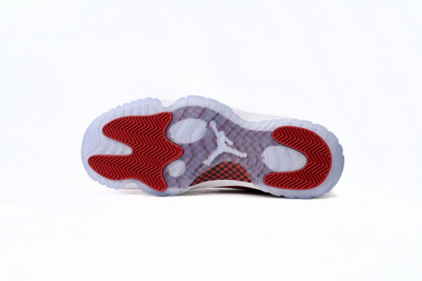 Air Jordan 11 Retro Cherry - Image 9