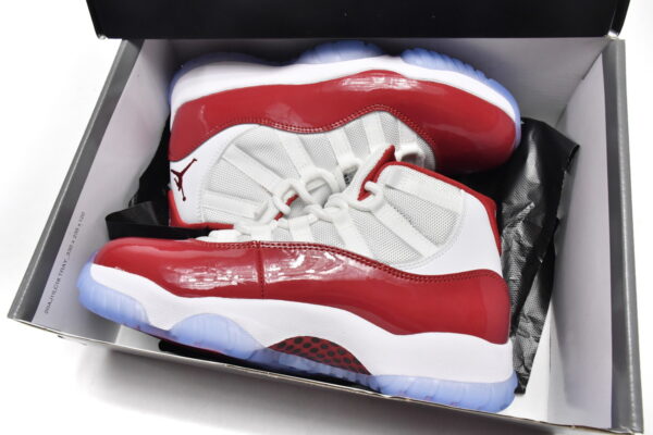 Air Jordan 11 Retro Cherry - Image 4